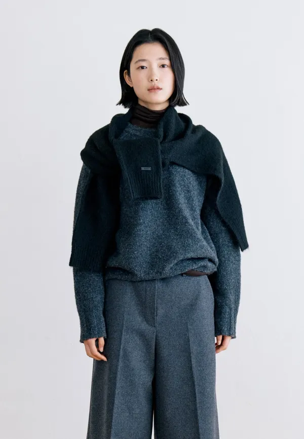 MILD SHOULDER KNIT - BLACK