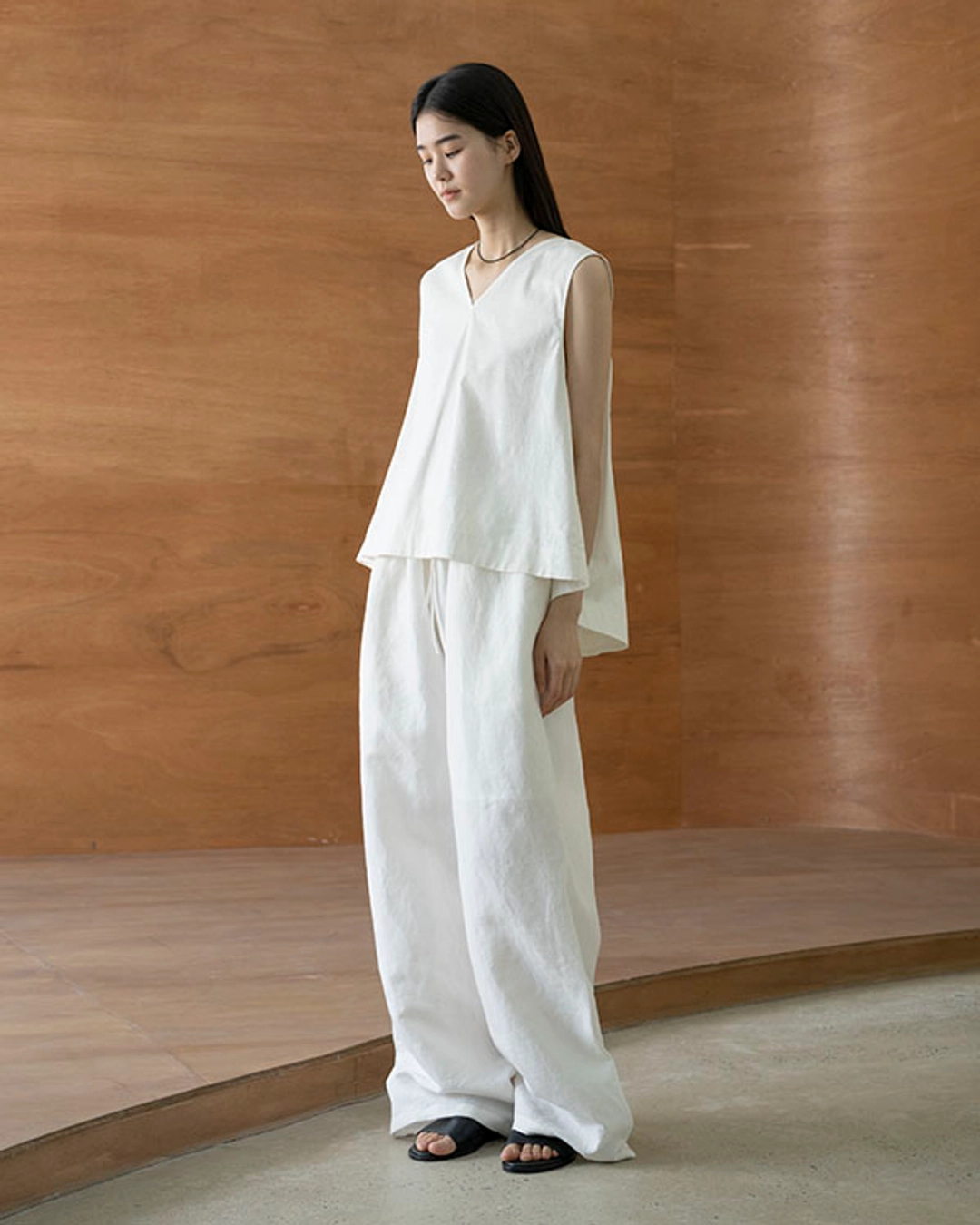 유노이아 sage sleeveless top 상품 이미지 2