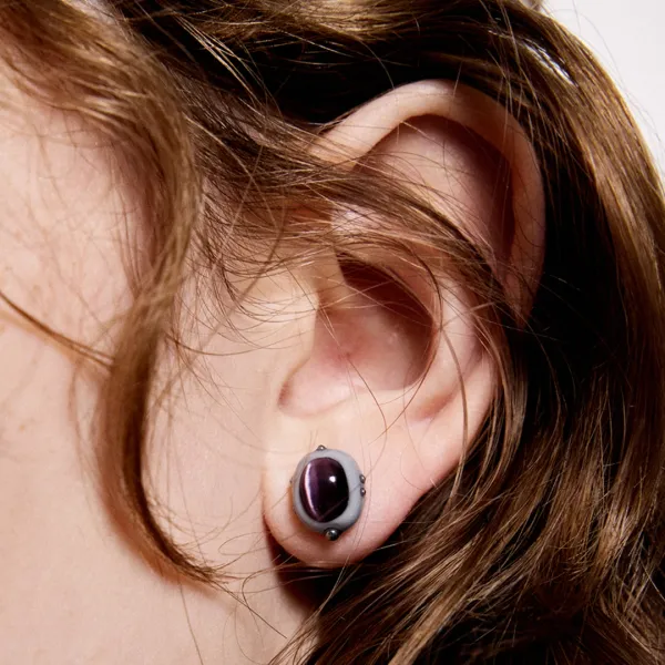 glint earrings-grey