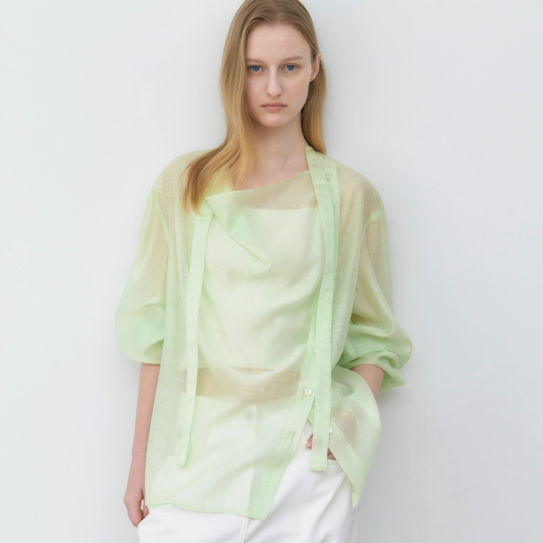 아뜰리에 나인 (BL-4450)SHEER ASYMMETRIC TIED BLOUSE 상품 이미지 2