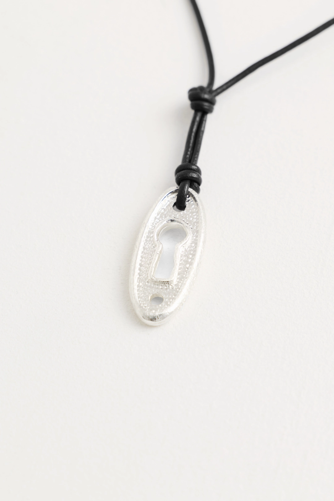 더일마 Noe Knotted Choker black 상품 이미지 2