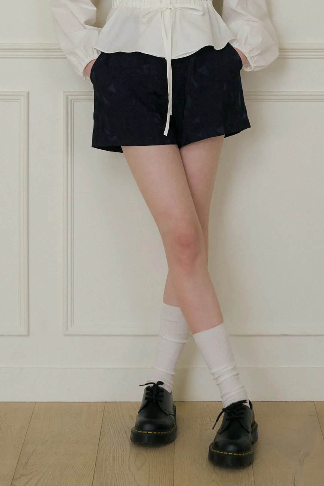 모어댄라이크 JAQUARD BAND SHORTS - NAVY 상품 이미지 2