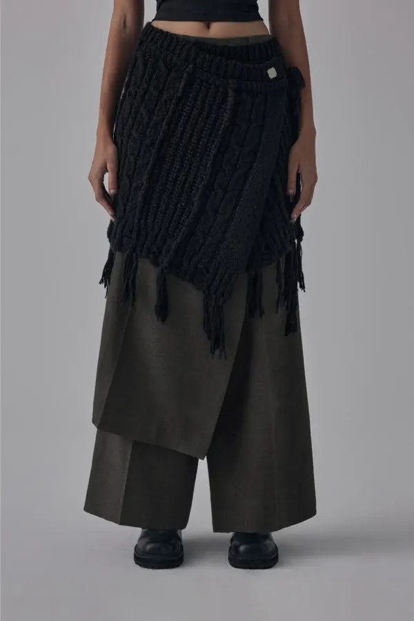 Wool Damage Tassel Knit Set-Up Layered Wrap [ Black ]