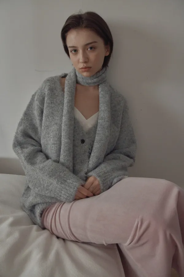 hairy over cardigan_light gray