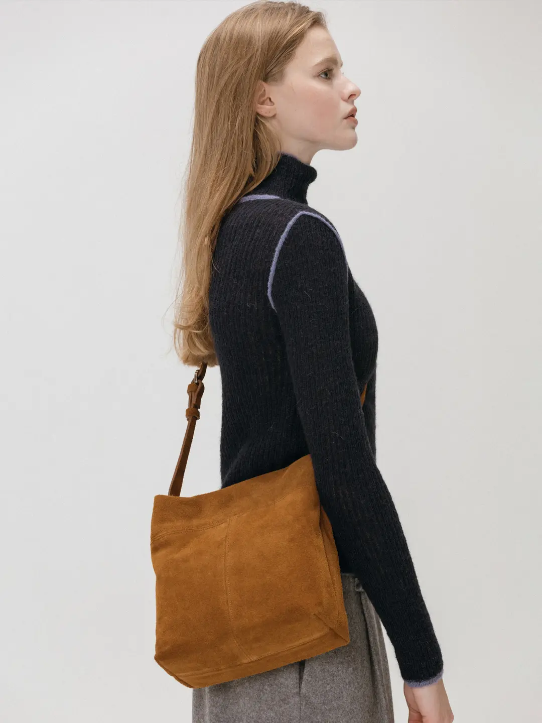 리볼드 Belted Suede Bag_(Camel) 상품 이미지 2