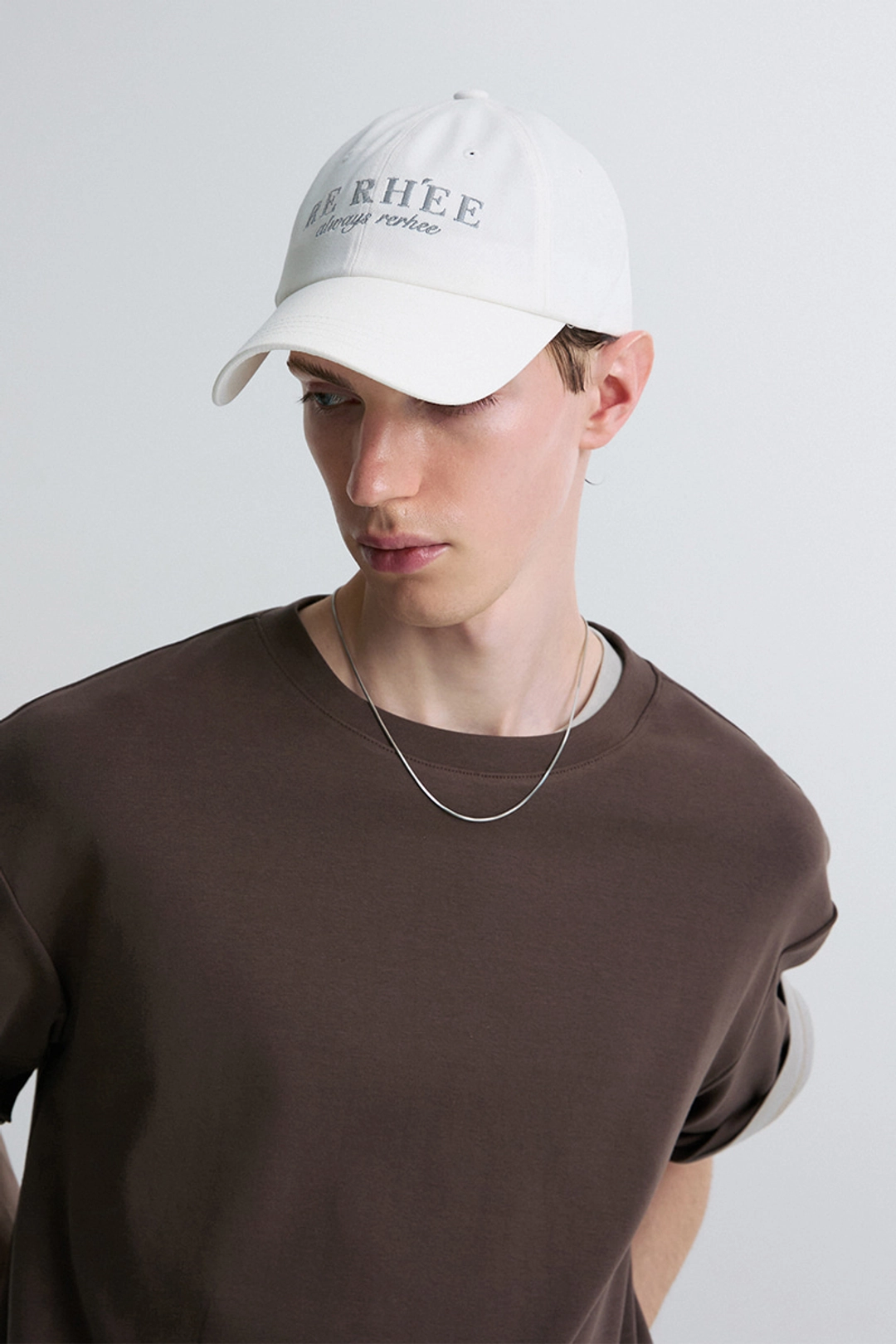 리이 EMBROIDERED LOGO CAP WHITE 상품 이미지 1