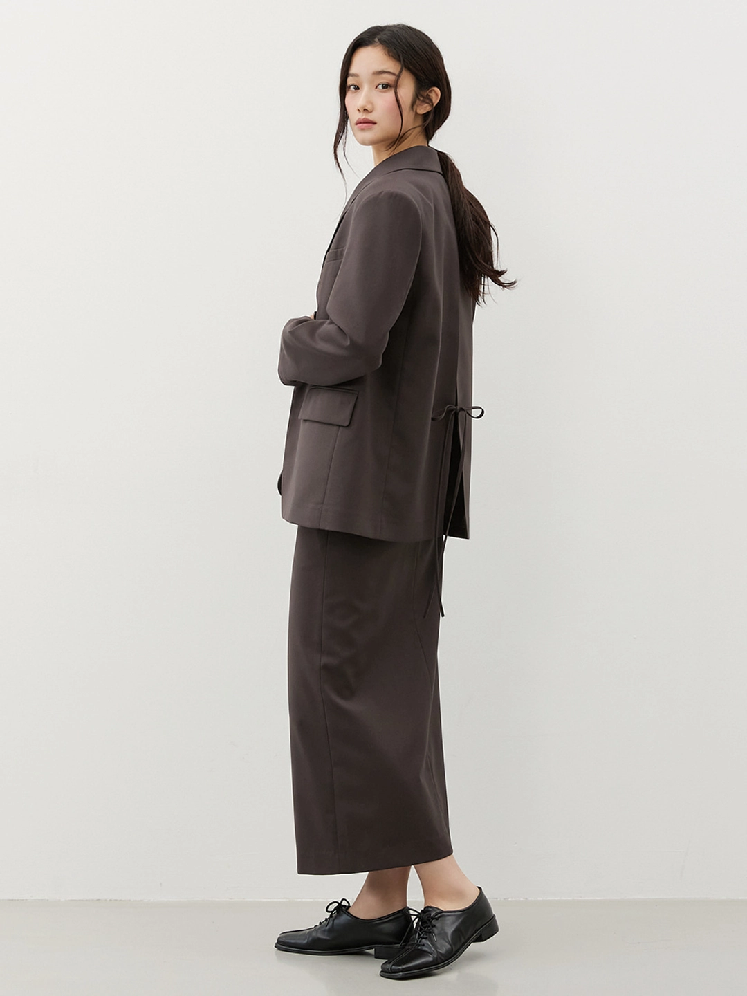 시티브리즈 스트랩 테일러드 롱 스커트_DARK BROWN 상품 이미지 3