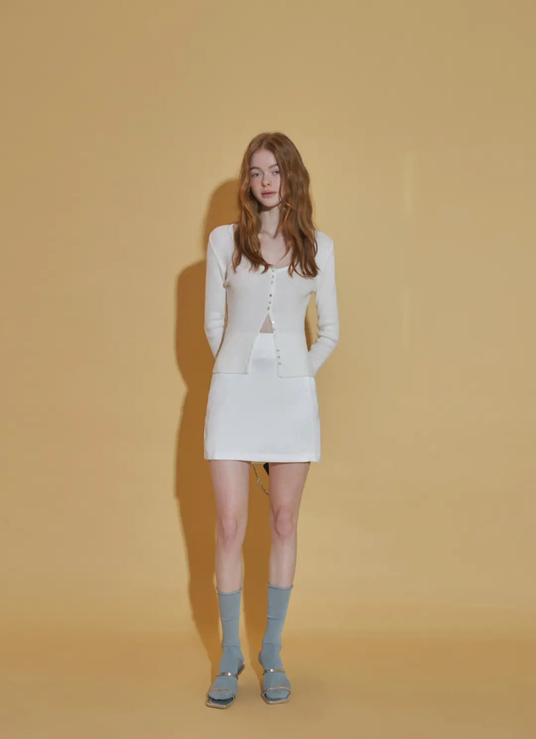 오디에스 [29th 재입고] Limited U Neck Cardigan (White) 상품 이미지 2