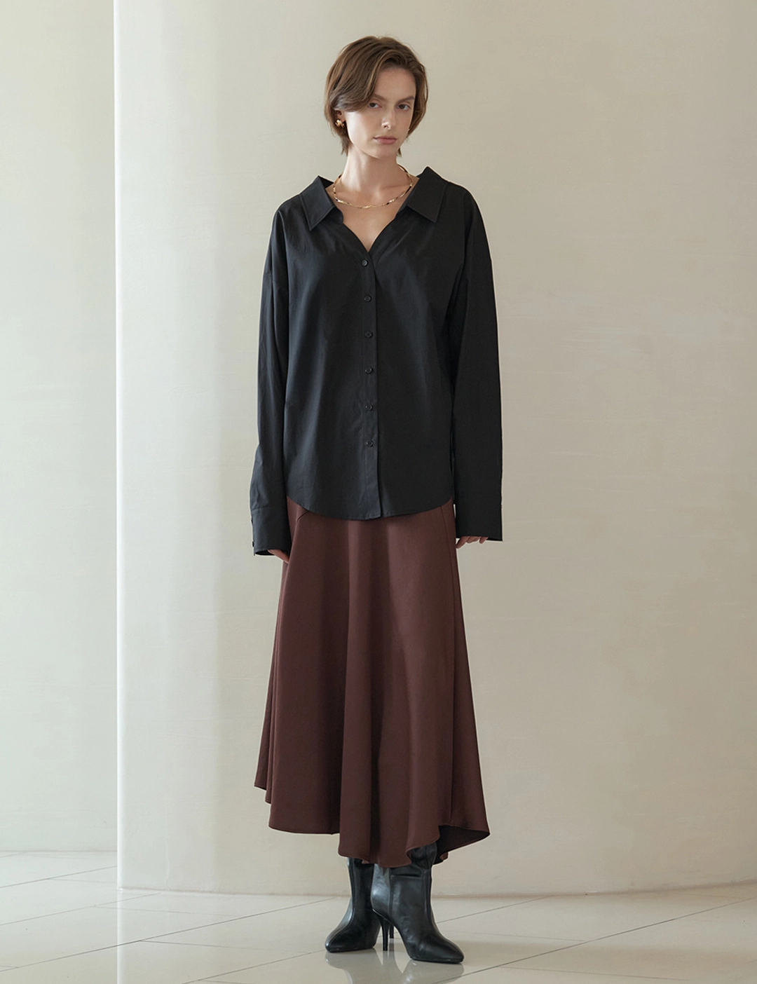 노미나떼 2nd / Muse Open Collar Shirts (Black) 상품 이미지 2