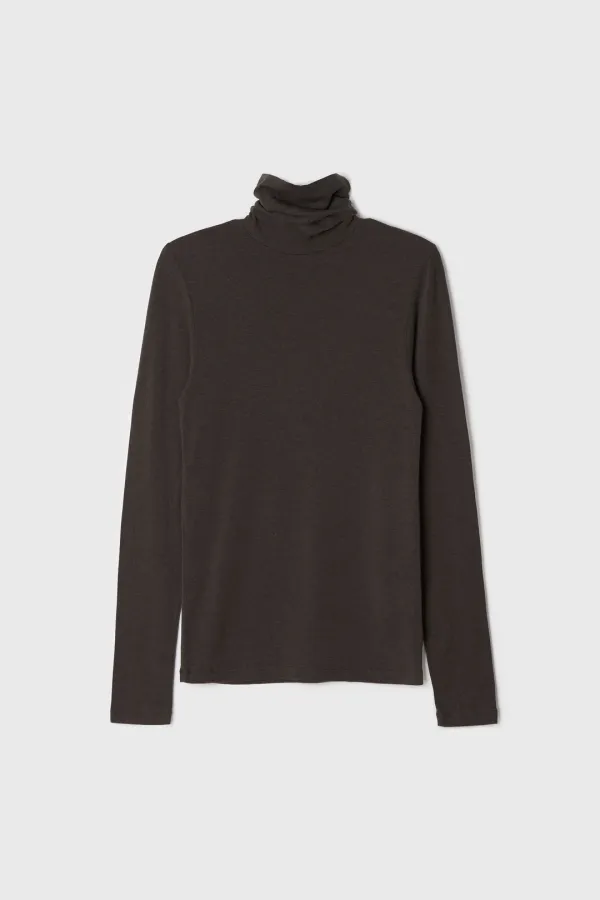 Slim Turtleneck T-shirt (Brown)