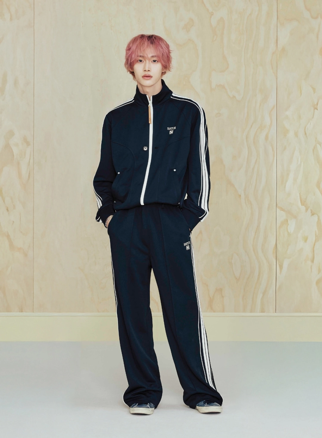 세터 [RIIZE\'s Pick] Essential Lawton Track Pants - Black 상품 이미지 2