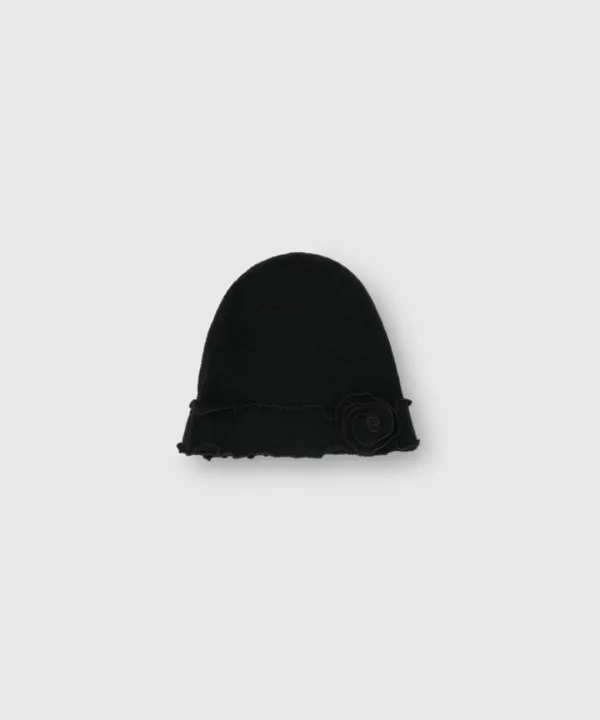 Rosette knit beanie (Black)