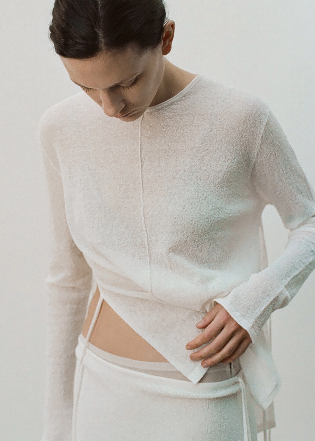 우마뭉 Crinkled linen crewneck pullover_Off white 상품 이미지 2