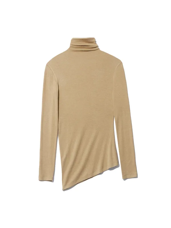 ASYMMETRICAL TURTLENECK TOP [CAMEL]