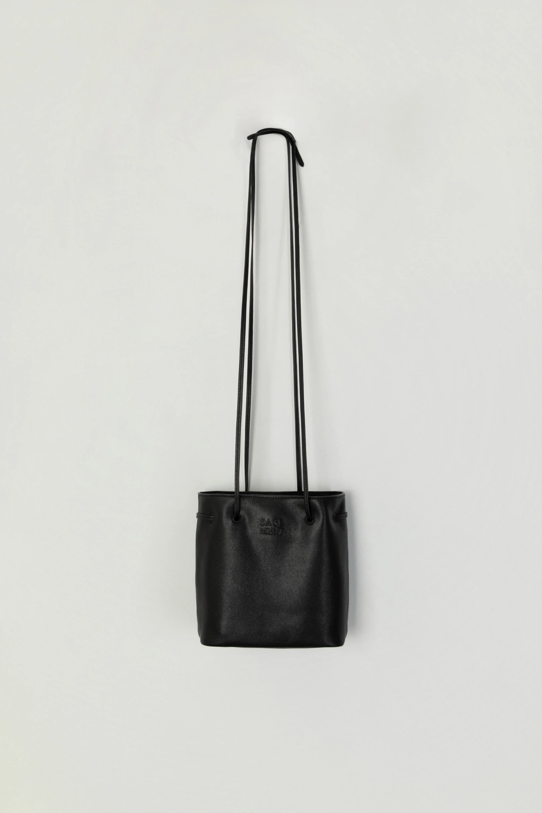 세이지먼트 MYLO LEATHER DRAWSTRING BAG_BLACK 상품 이미지 2