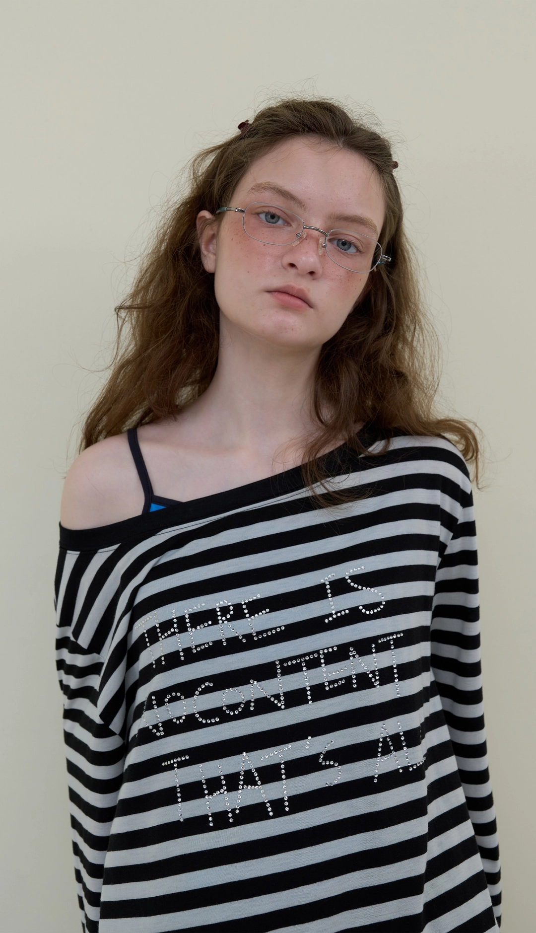 노컨텐츠 230. Off Shoulder Stripe T _ Black 상품 이미지 2