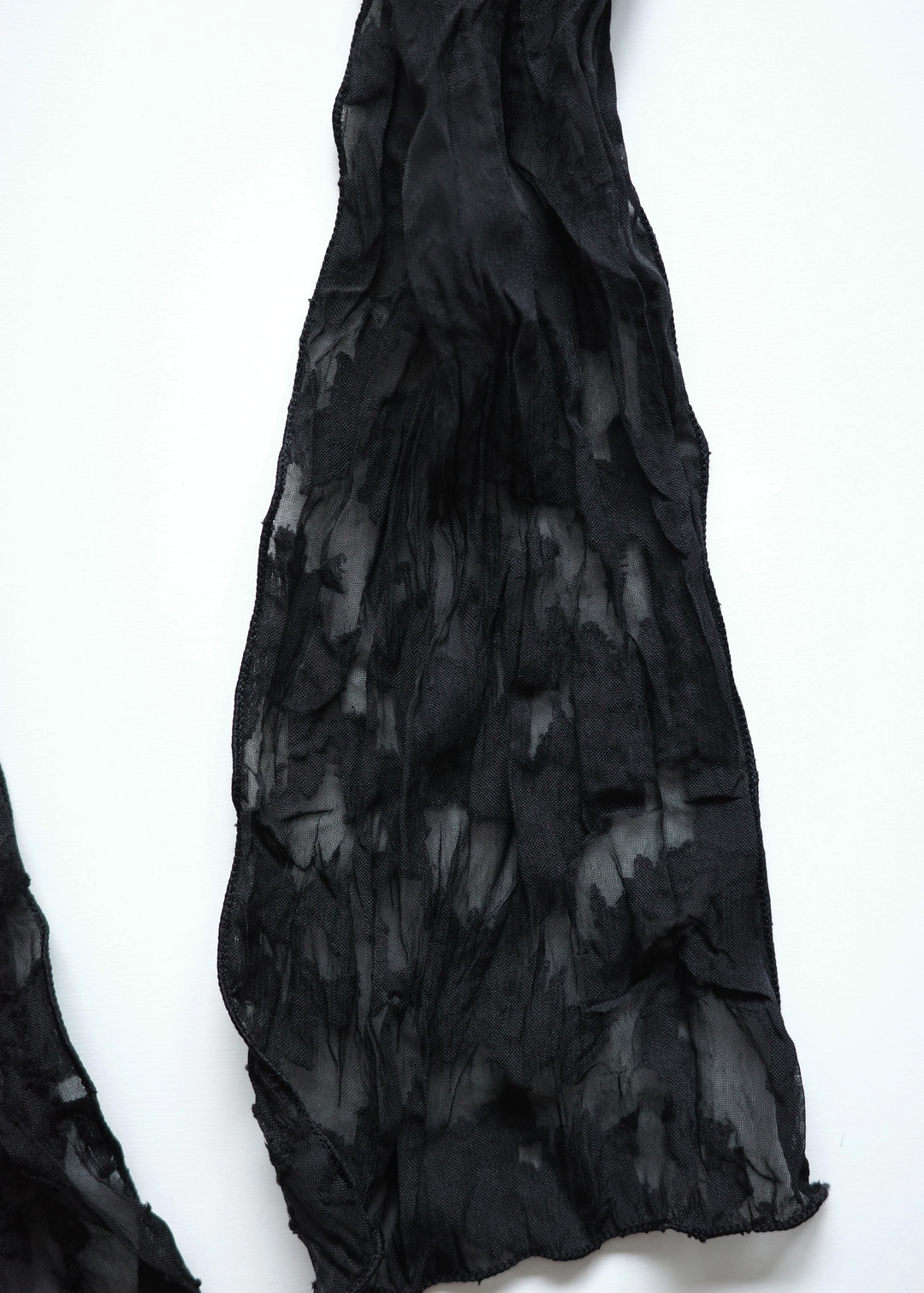 휘 [ 바로배송 ] LOTUS SLIM SCARF [BLACK] 상품 이미지 3