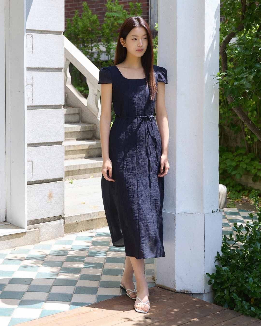 어다울 Smocking square neck long dress - navy 상품 이미지 2