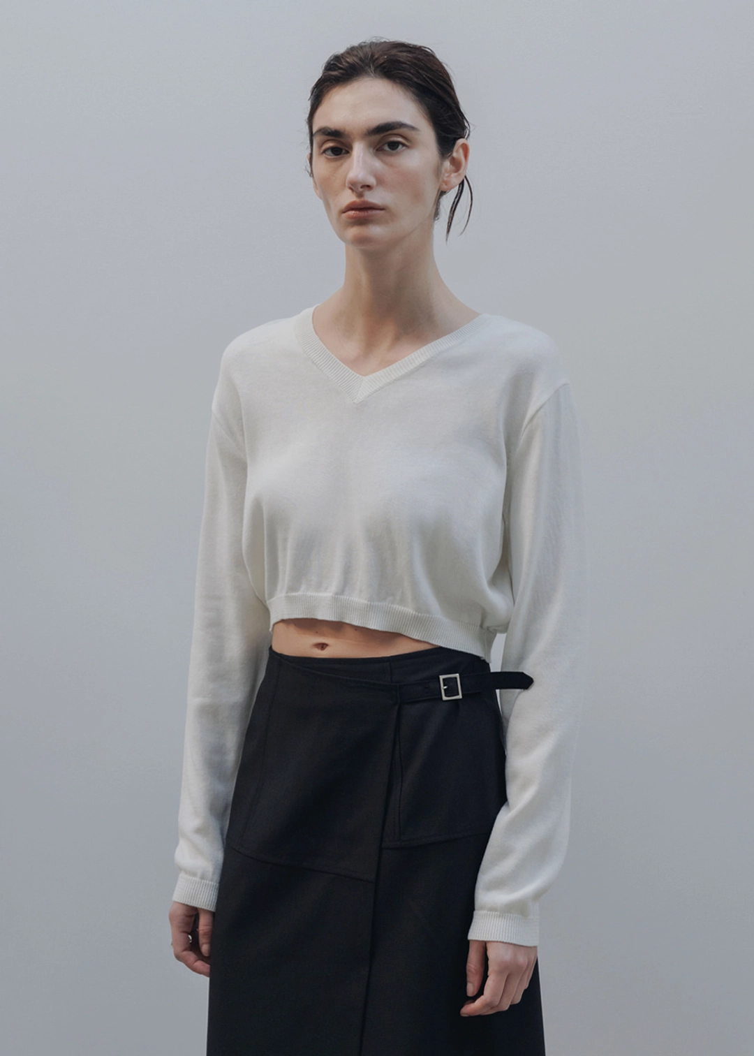 블루브릭 Crop v-neck knit (ivory) 상품 이미지 1
