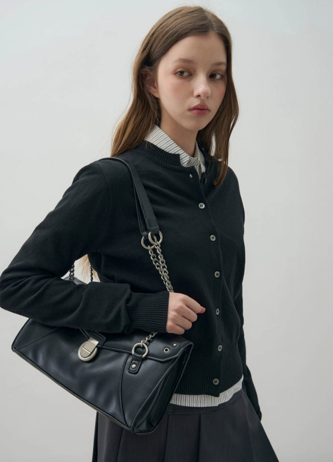 레더리 메신저 체인 숄더백 [BLACK] 상품 이미지 1