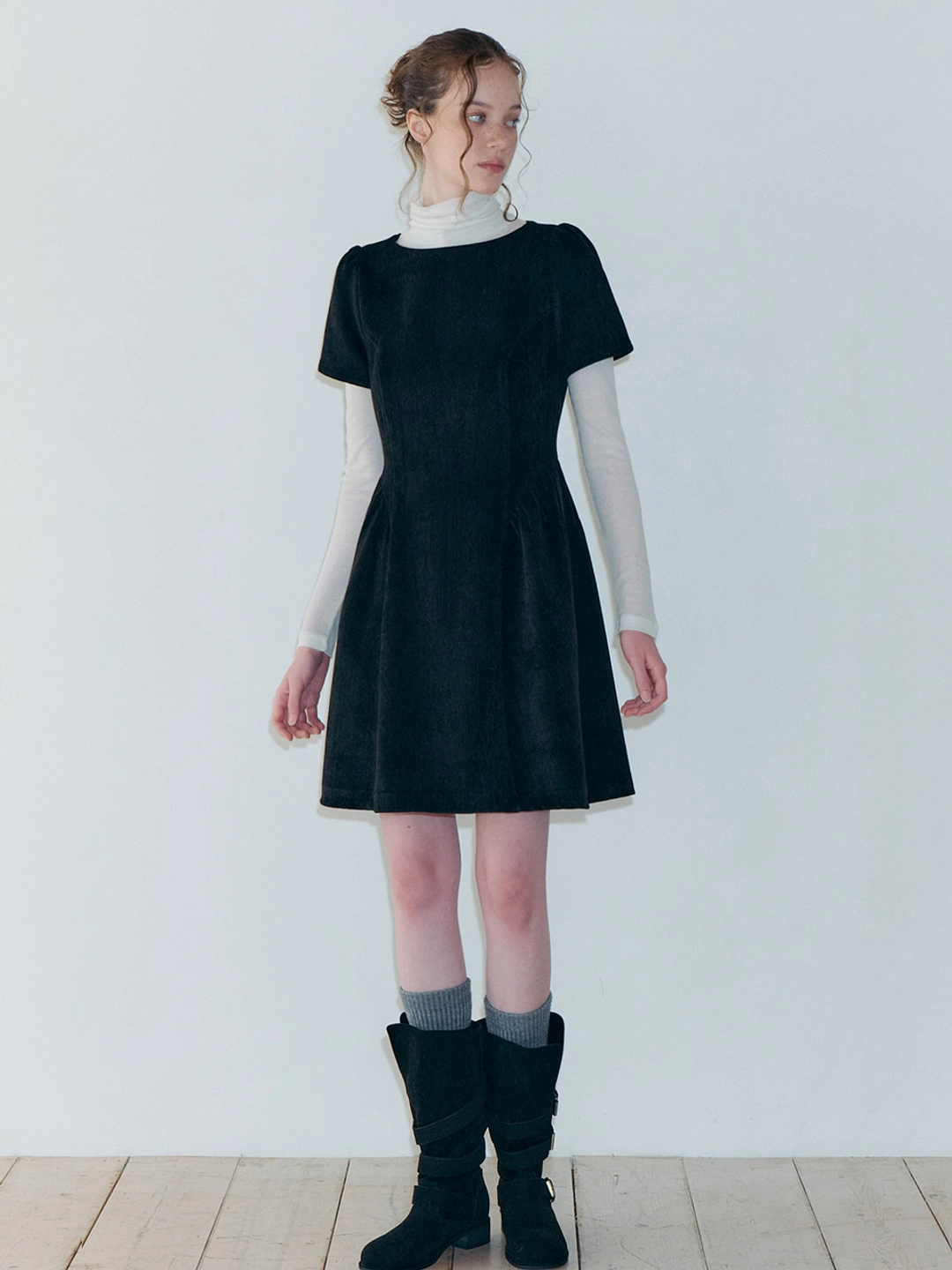 에트몽 Shirring Flare Mini Dress, Black 상품 이미지 1