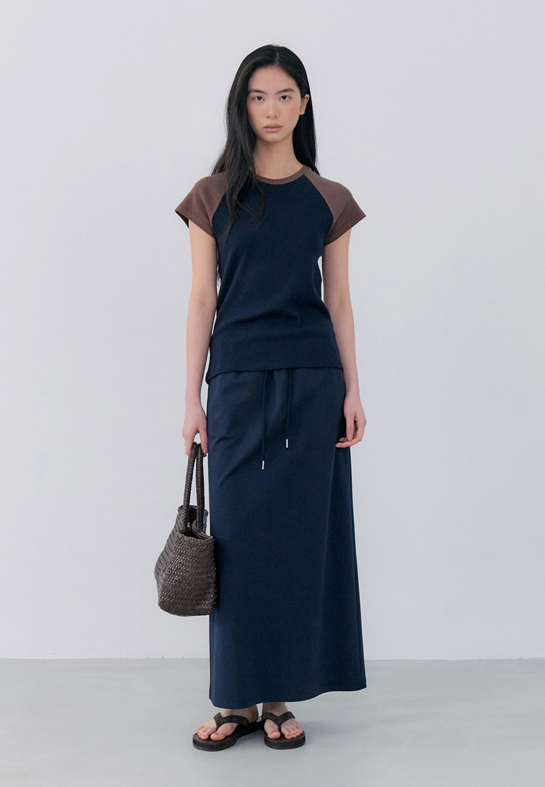 노티아 STEADY SKIRT - NAVY 상품 이미지 1
