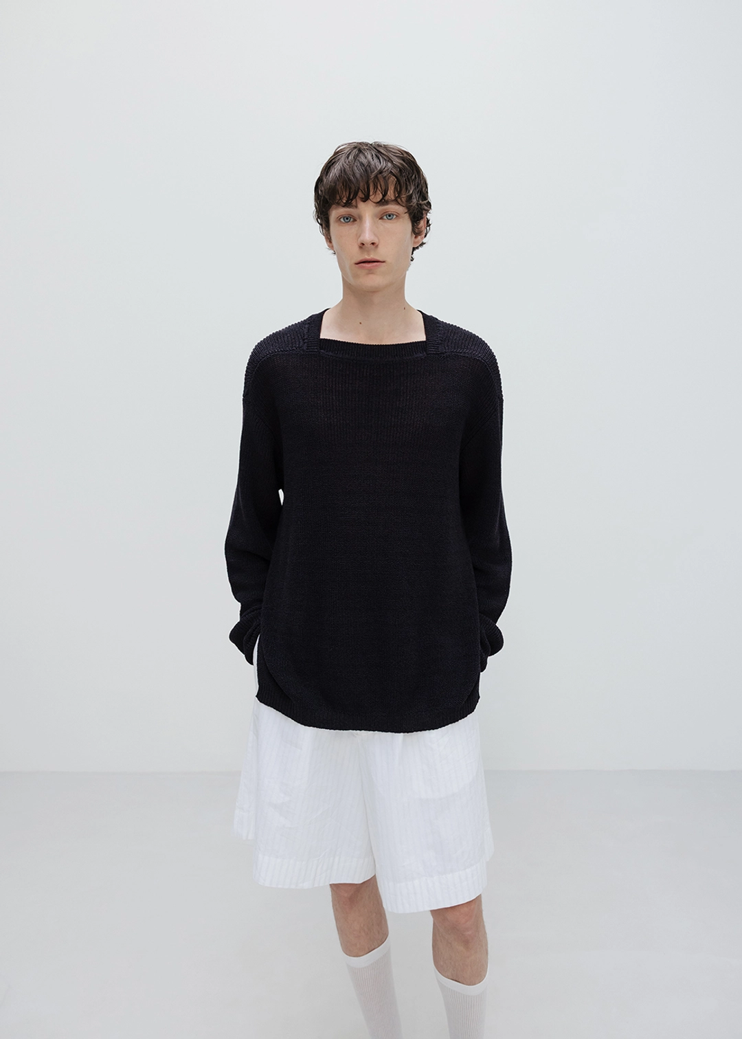 우마뭉 Paper yarn square neck pullover_Black berry 상품 이미지 2