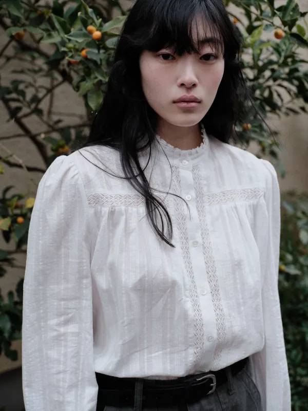 (4st) Lace Frill Blouse