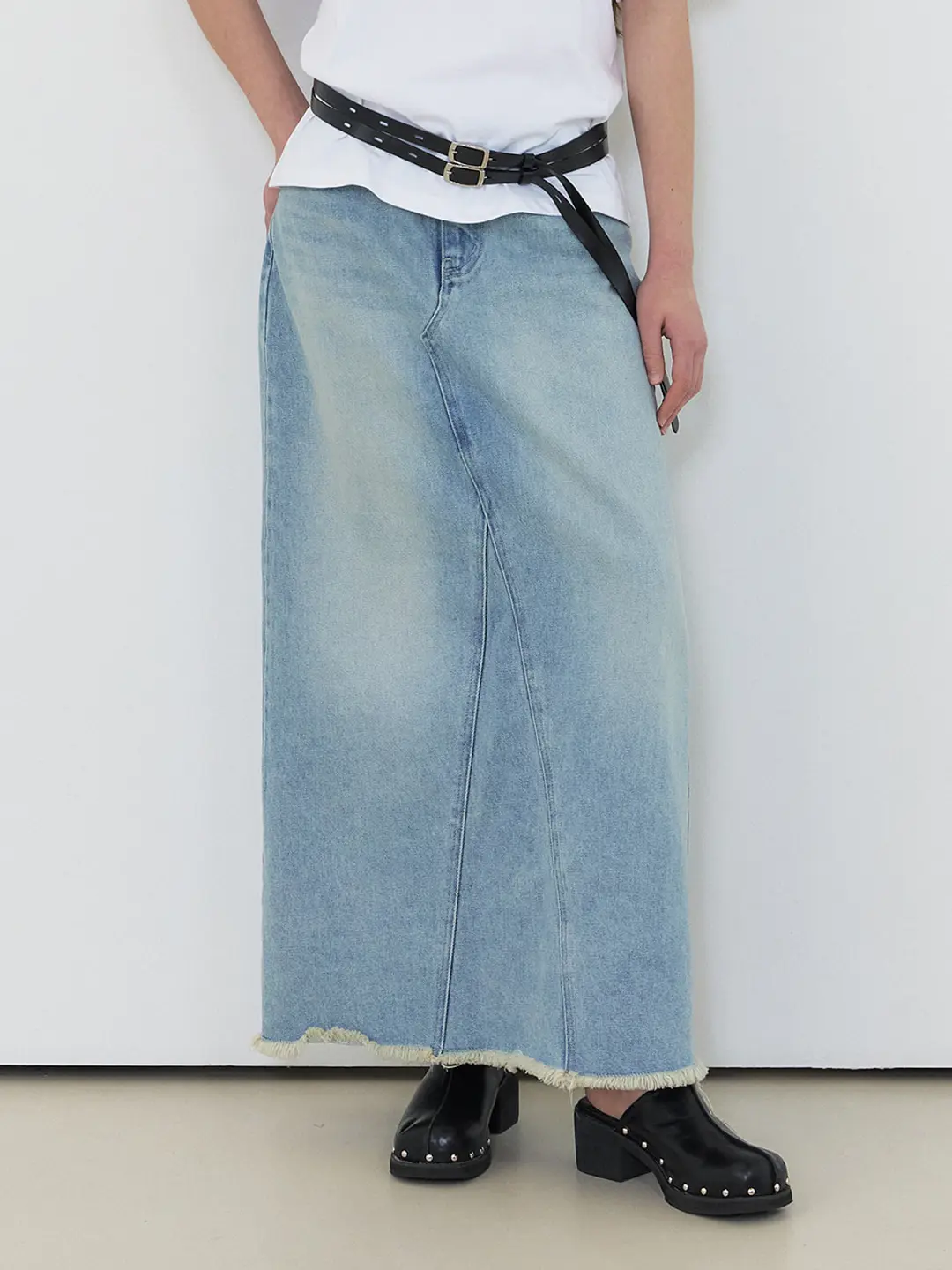 에트몽 Washed Long Denim Skirt, Blue 상품 이미지 2