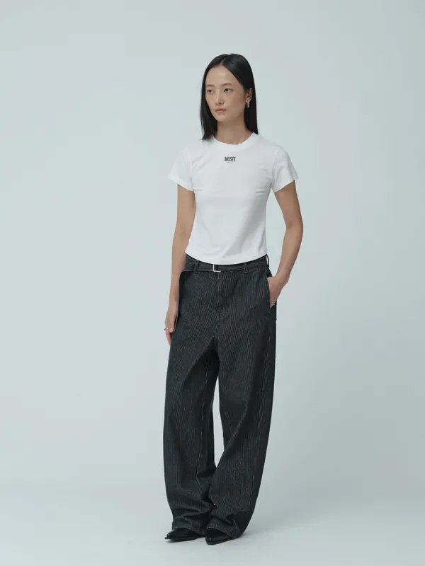 VITESSE Curved Semi-Wide Buckle-Belted Denim Pants_Gray Stripe