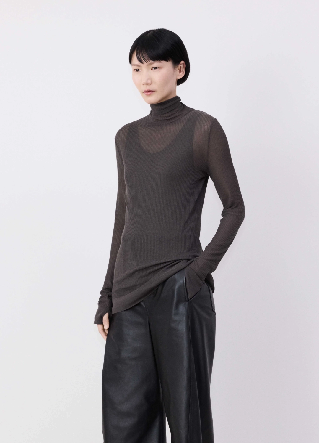르메르 SEAMLESS HIGH NECK TOP 상품 이미지 1