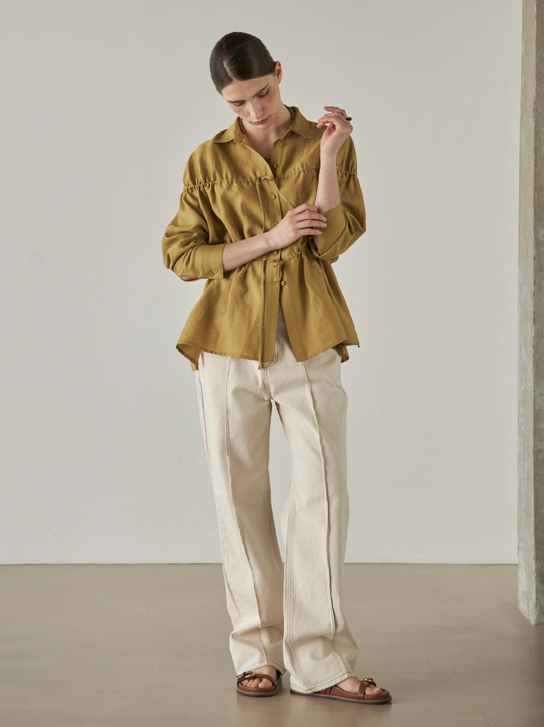 메종드이네스 STRING WRINKLE BLOUSE_MUSTARD 상품 이미지 3