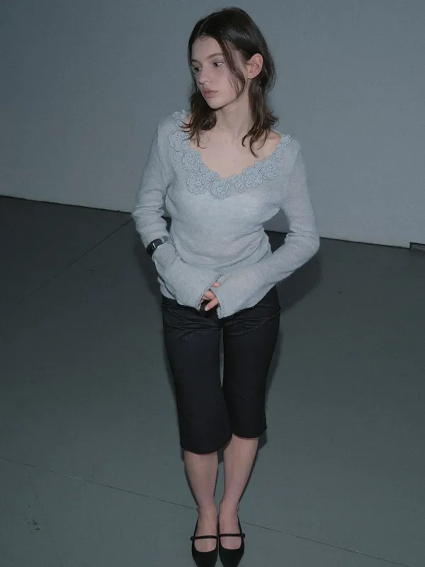 RELAXED-FIT CAPRI PANTS (BLACK)