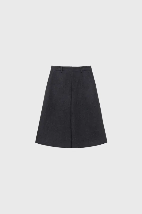 Wool bermuda pants (dark gray)