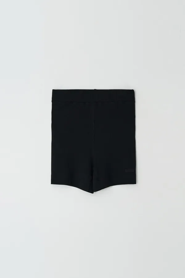 Essential biker shorts (Black)