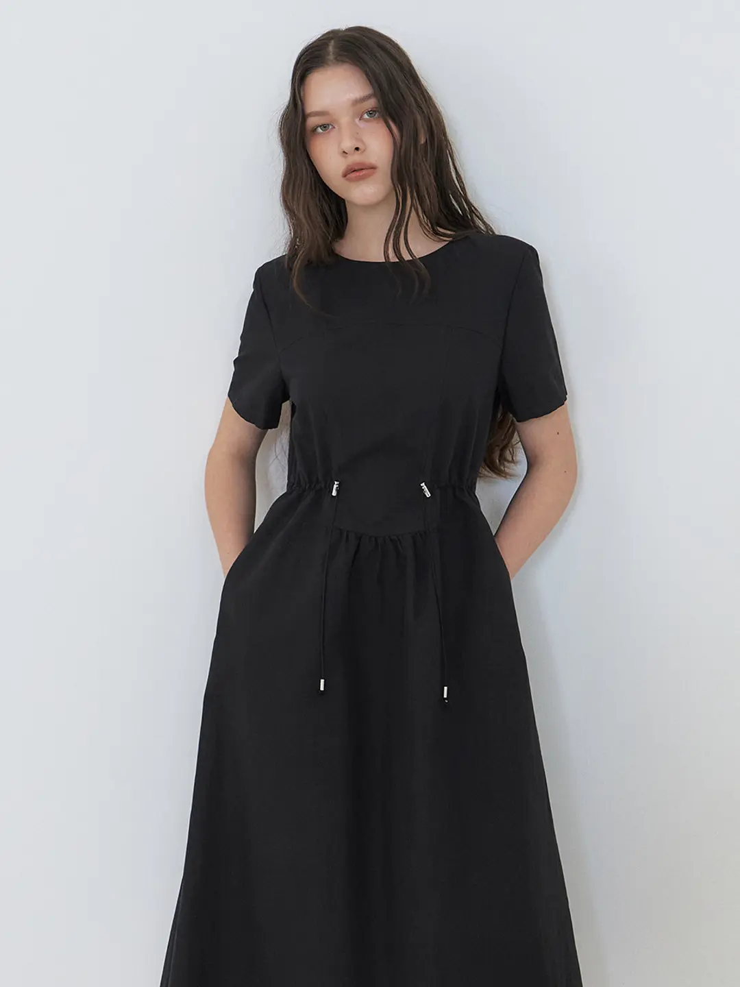 에트몽 String Stopper Dress, Black 상품 이미지 1