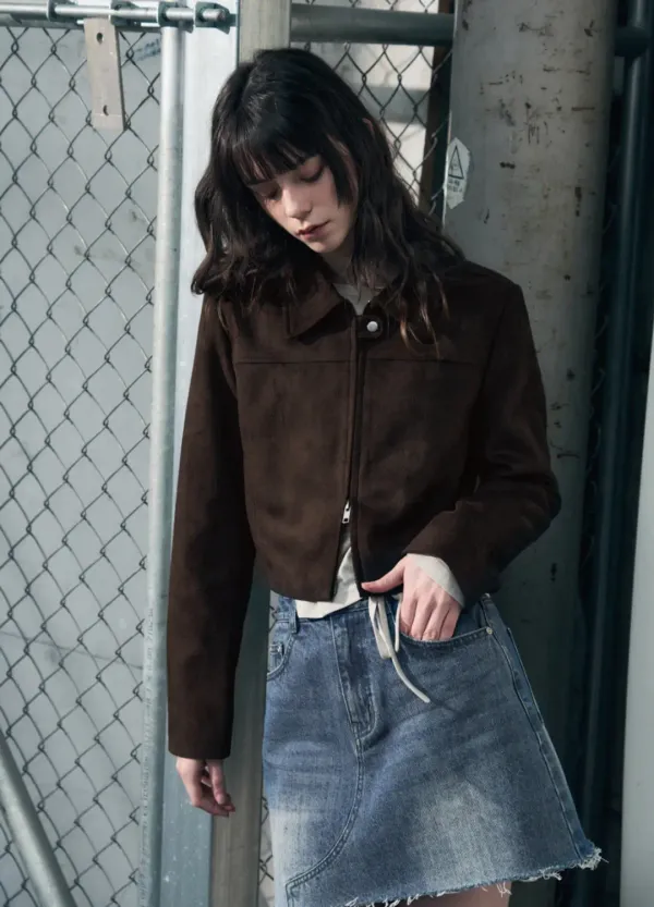 커브드 스웨이드 크롭 집업 자켓 [DARK BROWN]