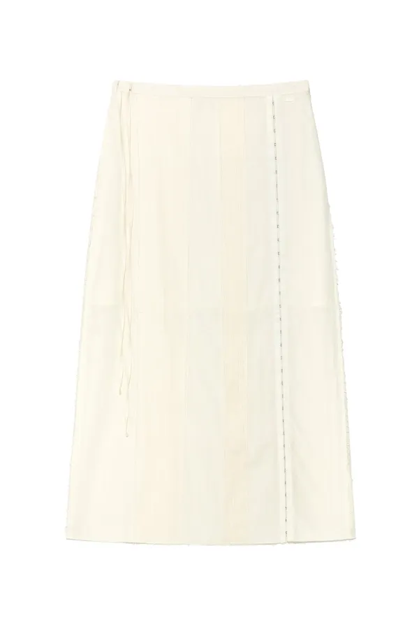 HOOK AND EYE STRING LONG SKIRT IN IVORY
