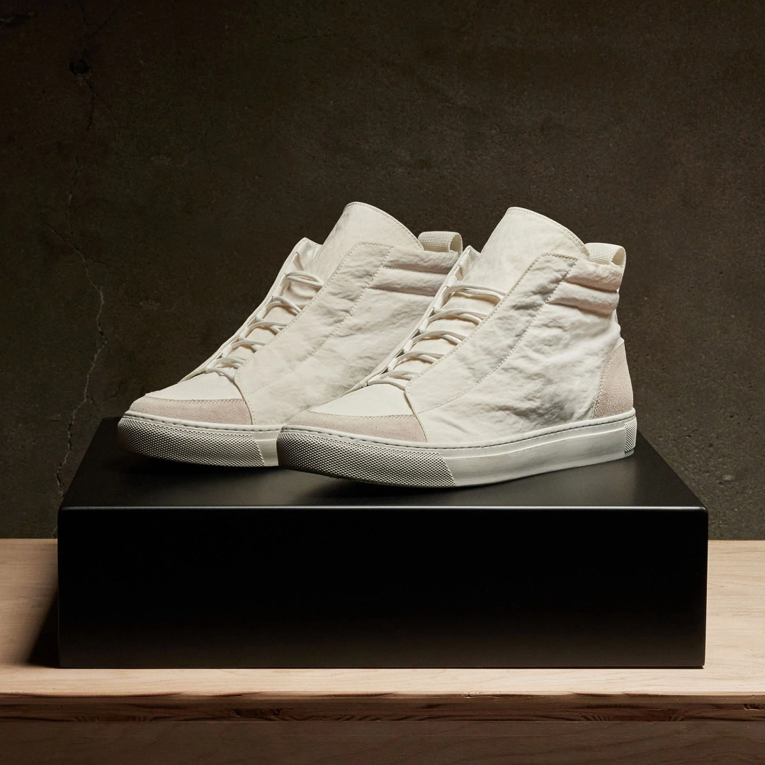제임스펄스 Men's Solstice Skate High Top Sneaker - White/Taupe 상품 이미지 1