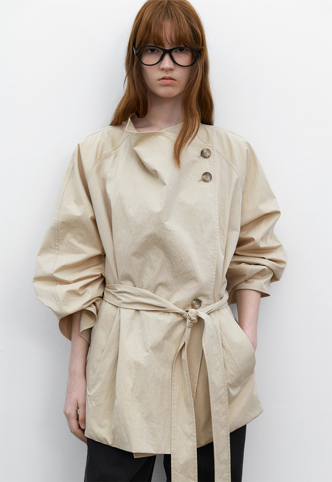 아뜰리에 나인 (CT-1485)DRAPE NECK HALF TRENCH COAT 상품 이미지 1