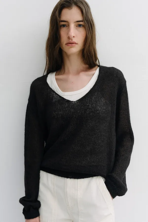 royal kid mohair v-neck pullover (black)
