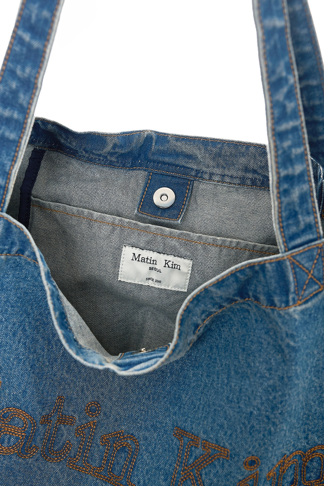 마뗑킴 MATIN STITCH DENIM SHOULDER BAG IN BLUE 상품 이미지 3