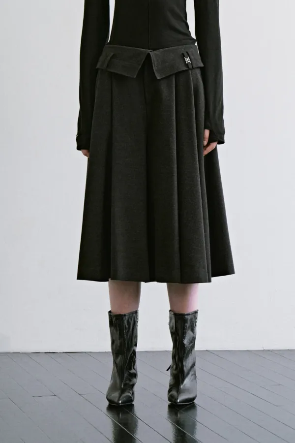Folded-Waist Wide-Leg Shorts [ Black ]