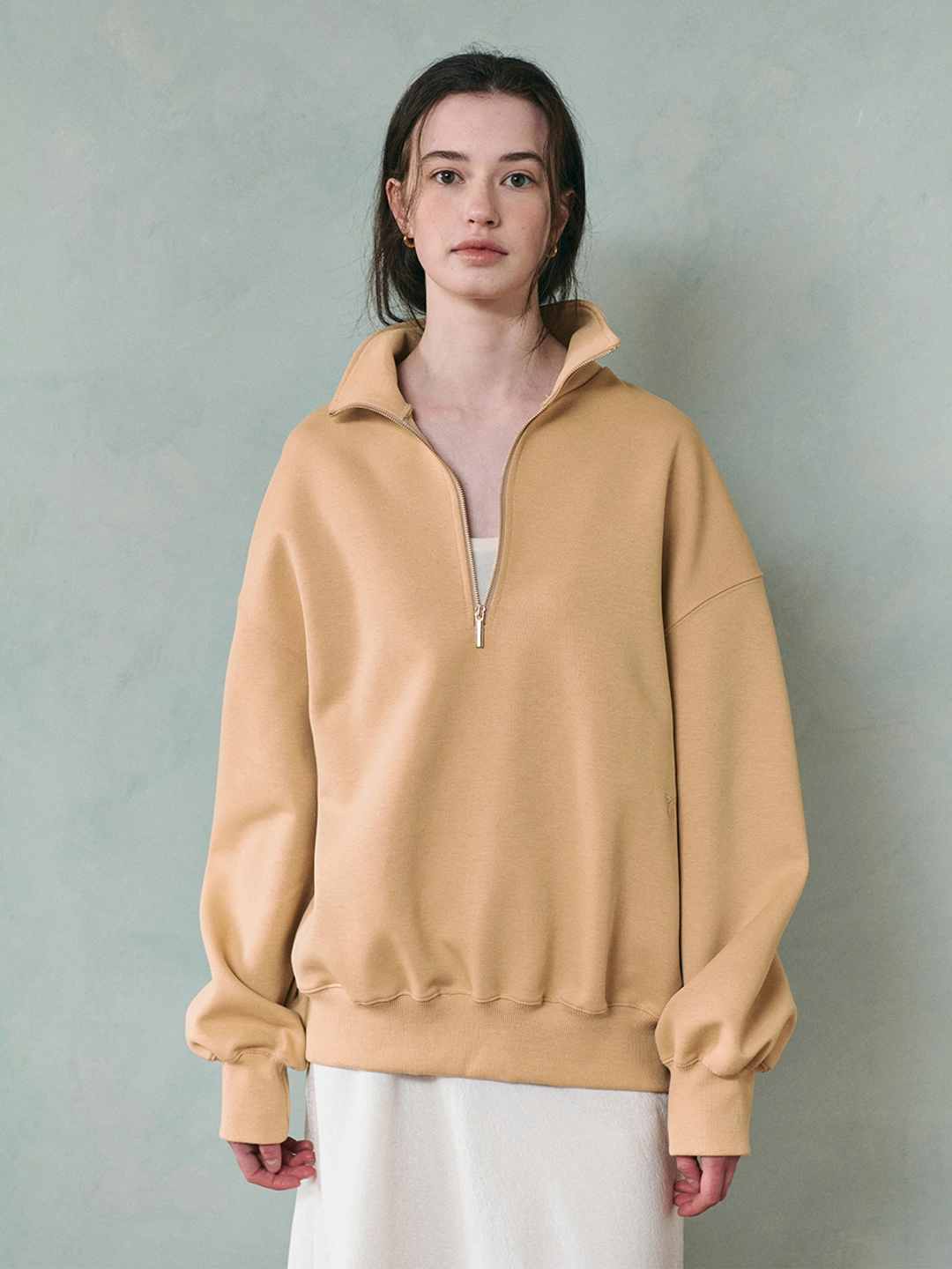 르니나 BELLY highneck half zip-up sweatshirt_butter beige 상품 이미지 1