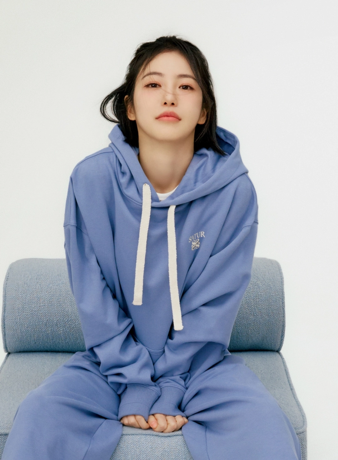 세터 [신예은 Pick] Loren Small Logo Rivet Hoodie - Blue 상품 이미지 3