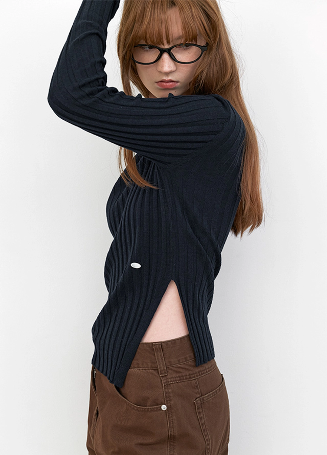 아뜰리에 나인 (T-7182)SLIT DETAIL SHEER RIBBED SLIM KNIT 상품 이미지 1