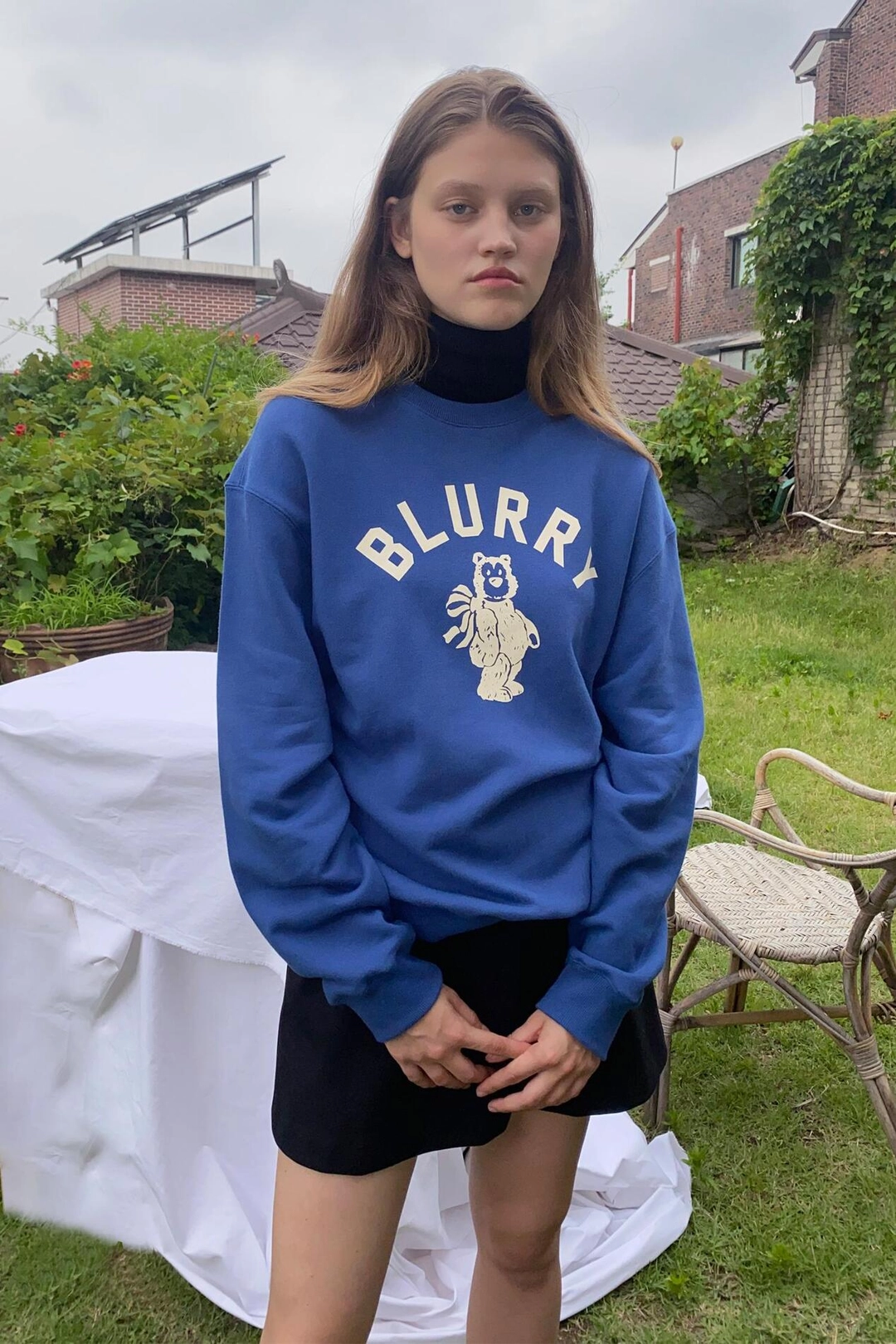시눈 Blurry Bear Sweatshirt (Blue) 상품 이미지 2