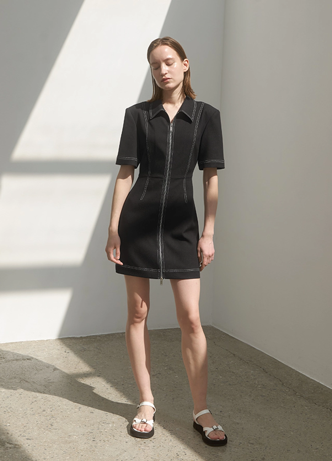 아뜰리에 나인 (Z-OP-6035)GRETA FRONT OPEN ZIP-UP DRESS 상품 이미지 3