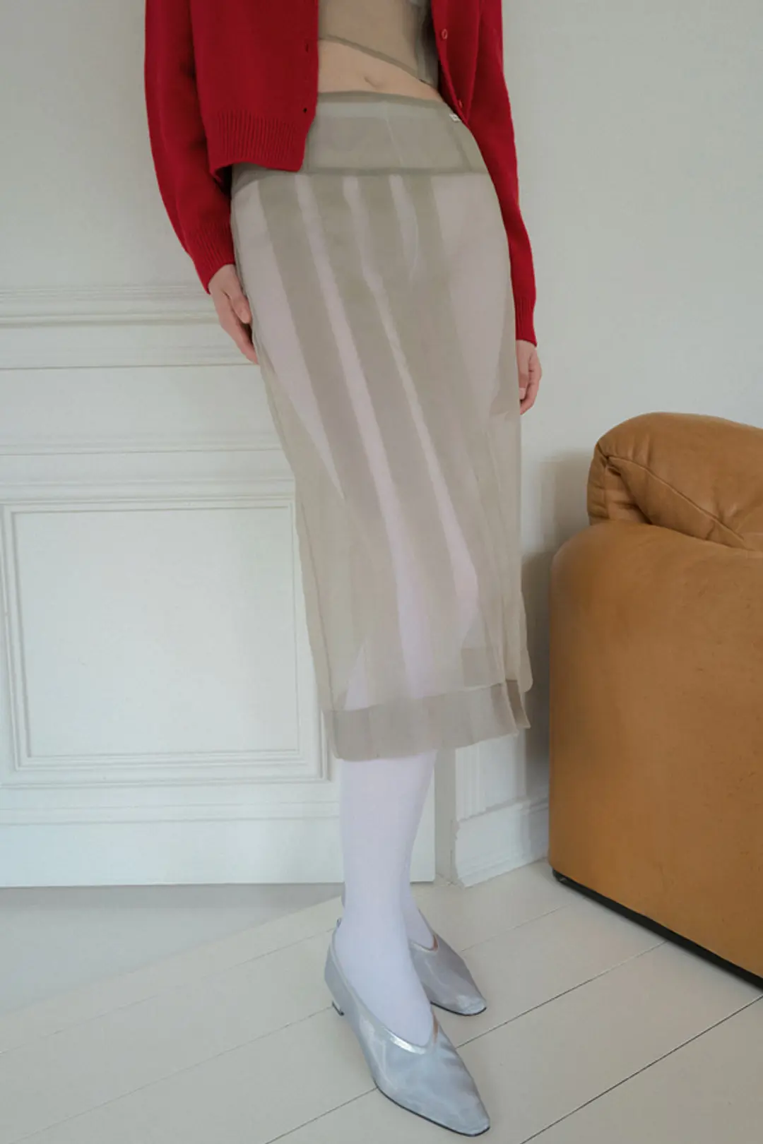 오버듀플레어 SHEER ORGANZA PLEATED SKIRT_KHAKI 상품 이미지 2