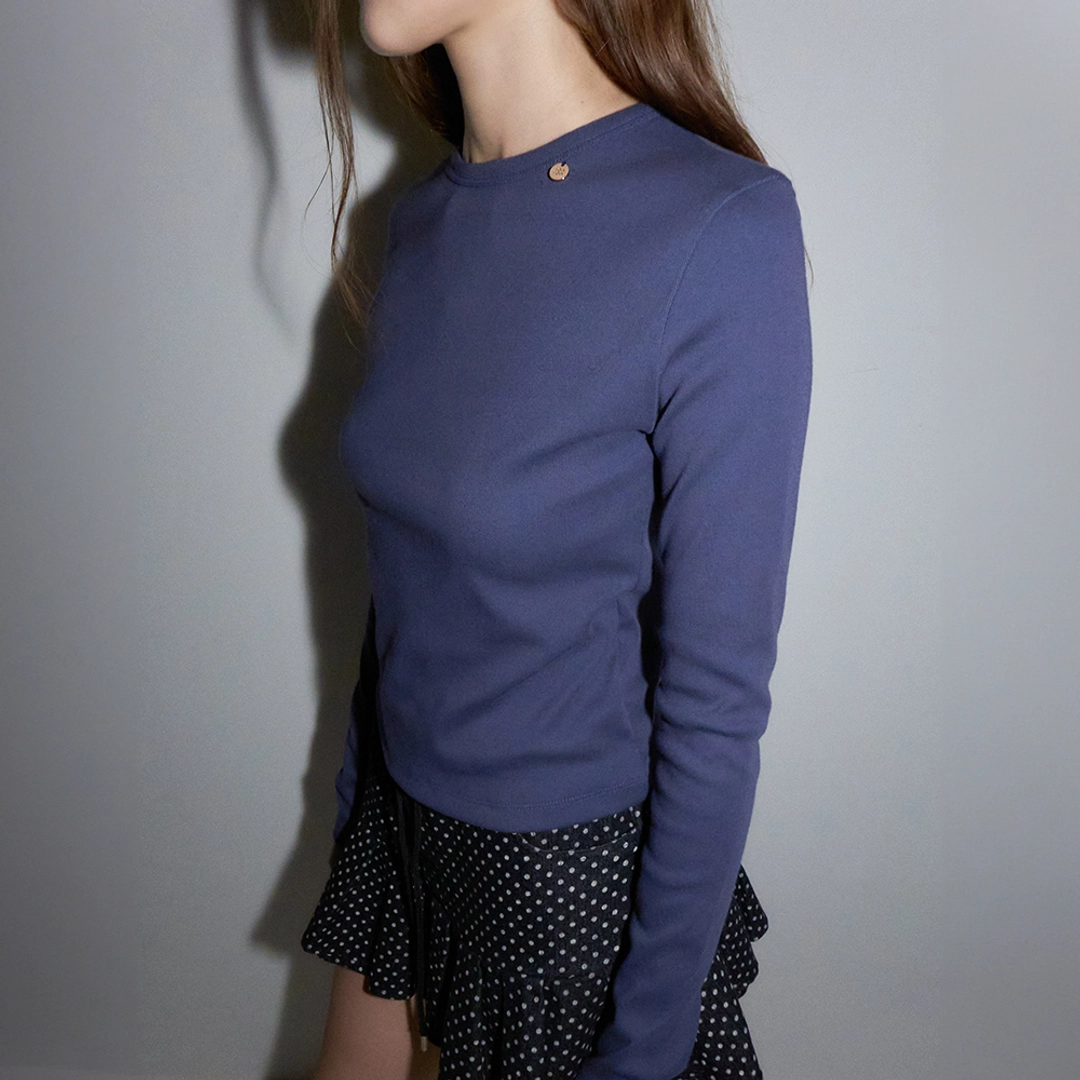 론론 MINI POINT LABEL SLIM FIT LONG SLEEVE NAVY 상품 이미지 2